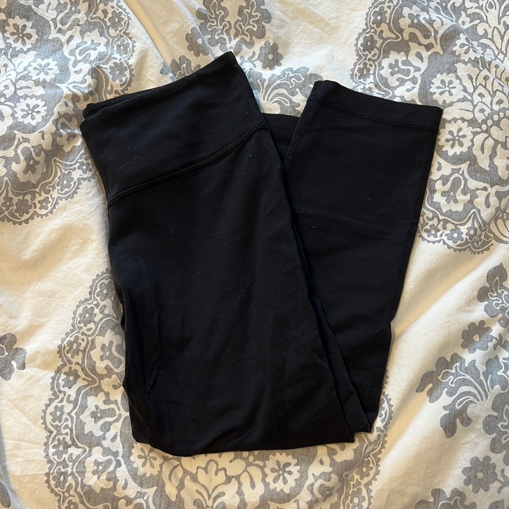 Lululemon athleta black cropped wonder under leggings